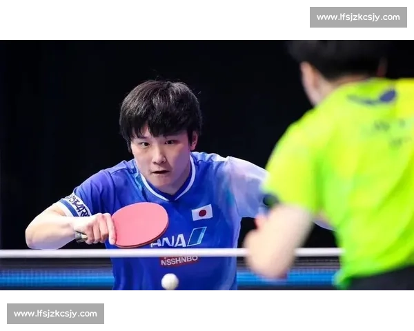 颁奖台咬唇黑脸!张本智和 2-4 爆冷丢冠,眼神空洞全程沉默