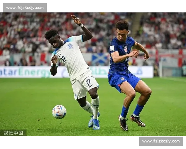 半场战报：克雷莫内塞 0-0 亚特兰大 德容恩远射造险