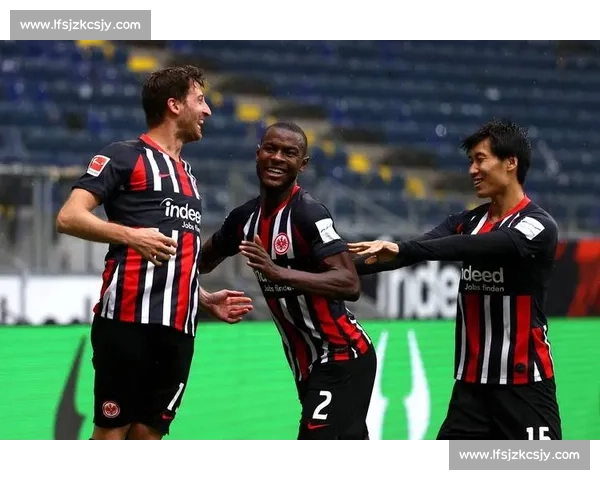 卡迪夫城迎战狼队焦点之战英伦赛场火花四溅前瞻攻防博弈与胜负走向解析